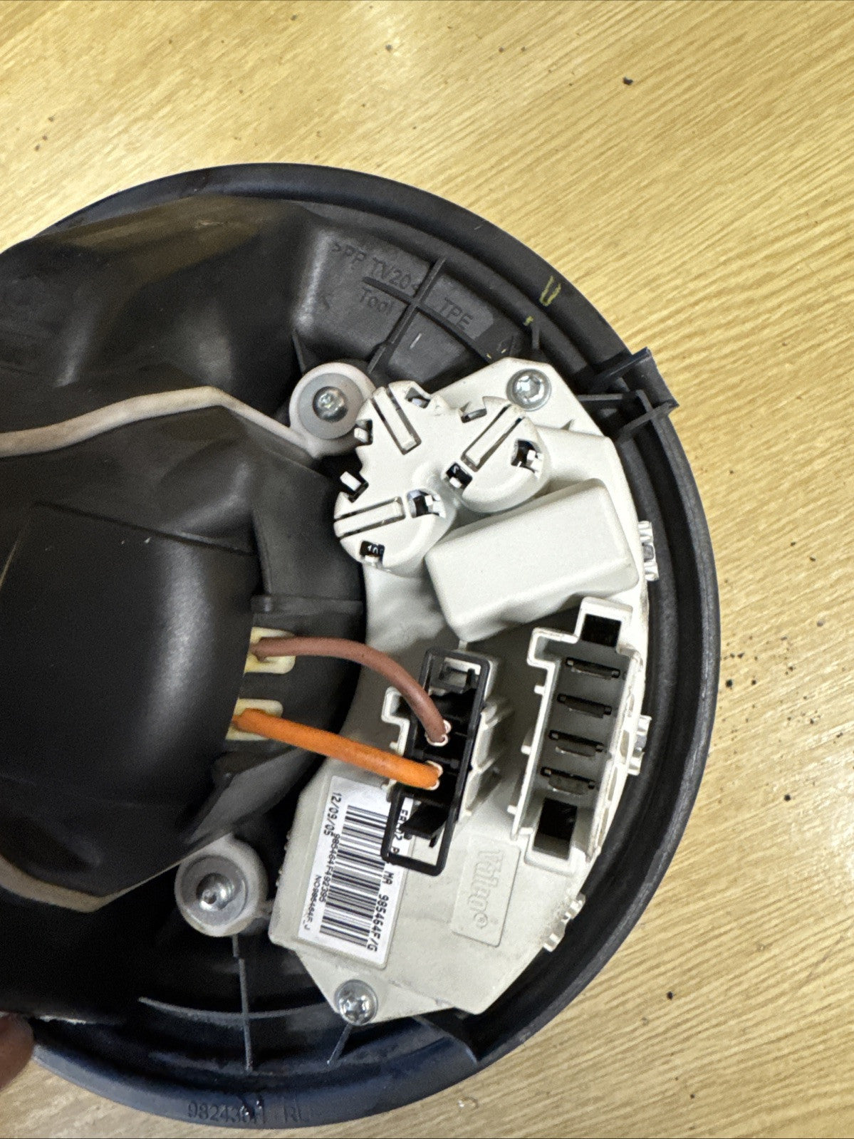 BMW 1 3 E SERIES HEATER BLOWER MOTOR 6933664 985467W