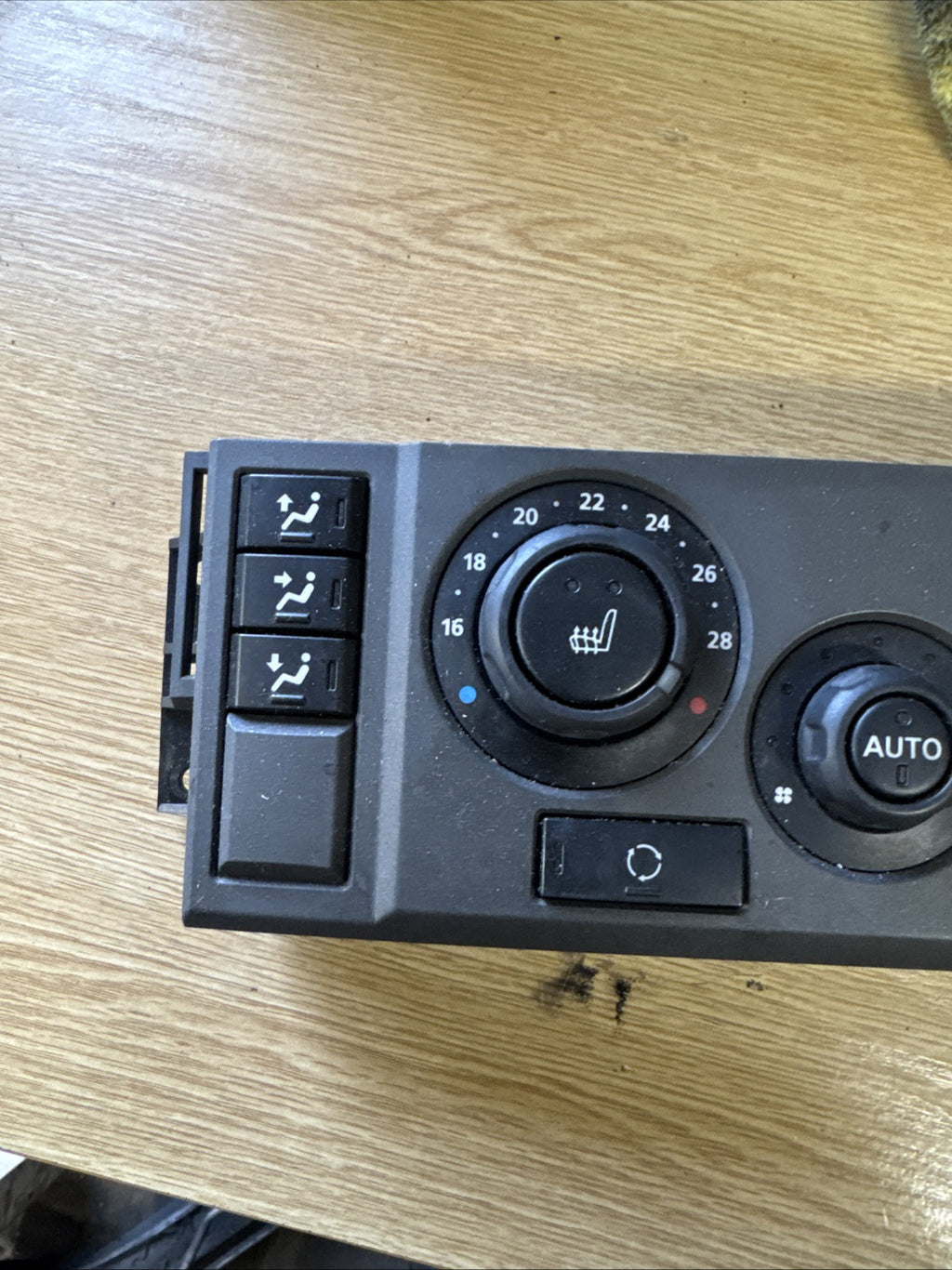 2005 LAND ROVER RANGE ROVER SPORT TDV6 HSE CLIMATE CONTROLS JFC000657WUX