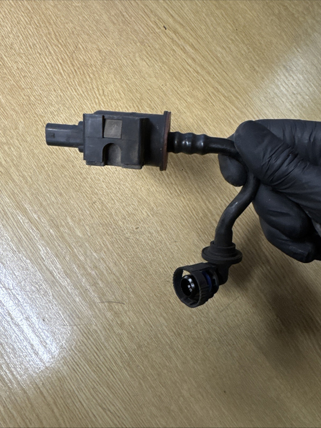 2016 Vauxhall Astra K Mk7 1.0 Petrol Fuel Valve Solenoid 12642737