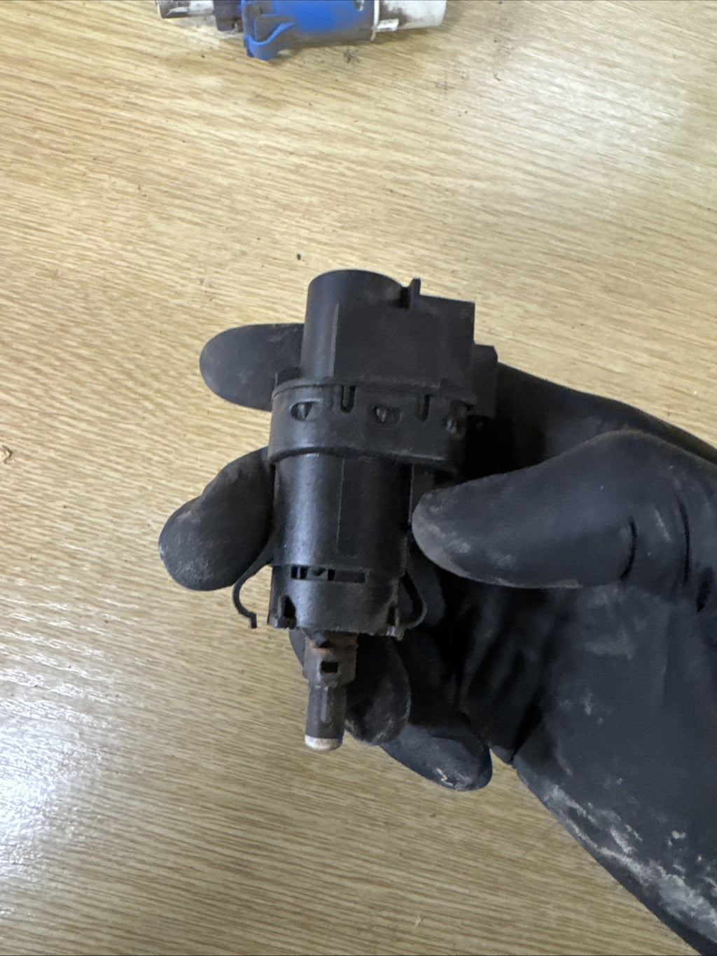 FORD BRAKE PEDAL STOP LIGHT SWITCH SENSOR 3M5T-13480-AC 4832217