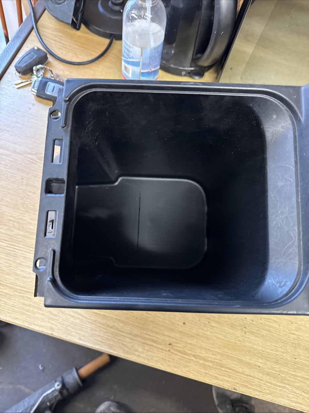 RANGE ROVER SPORT L320 05-13 CENTRE CONSOLE STORAGE BOX FJG500042PVJ