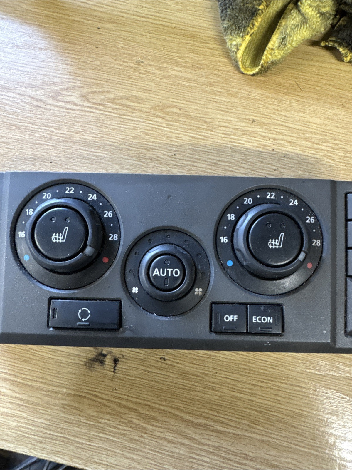 2005 LAND ROVER RANGE ROVER SPORT TDV6 HSE CLIMATE CONTROLS JFC000657WUX