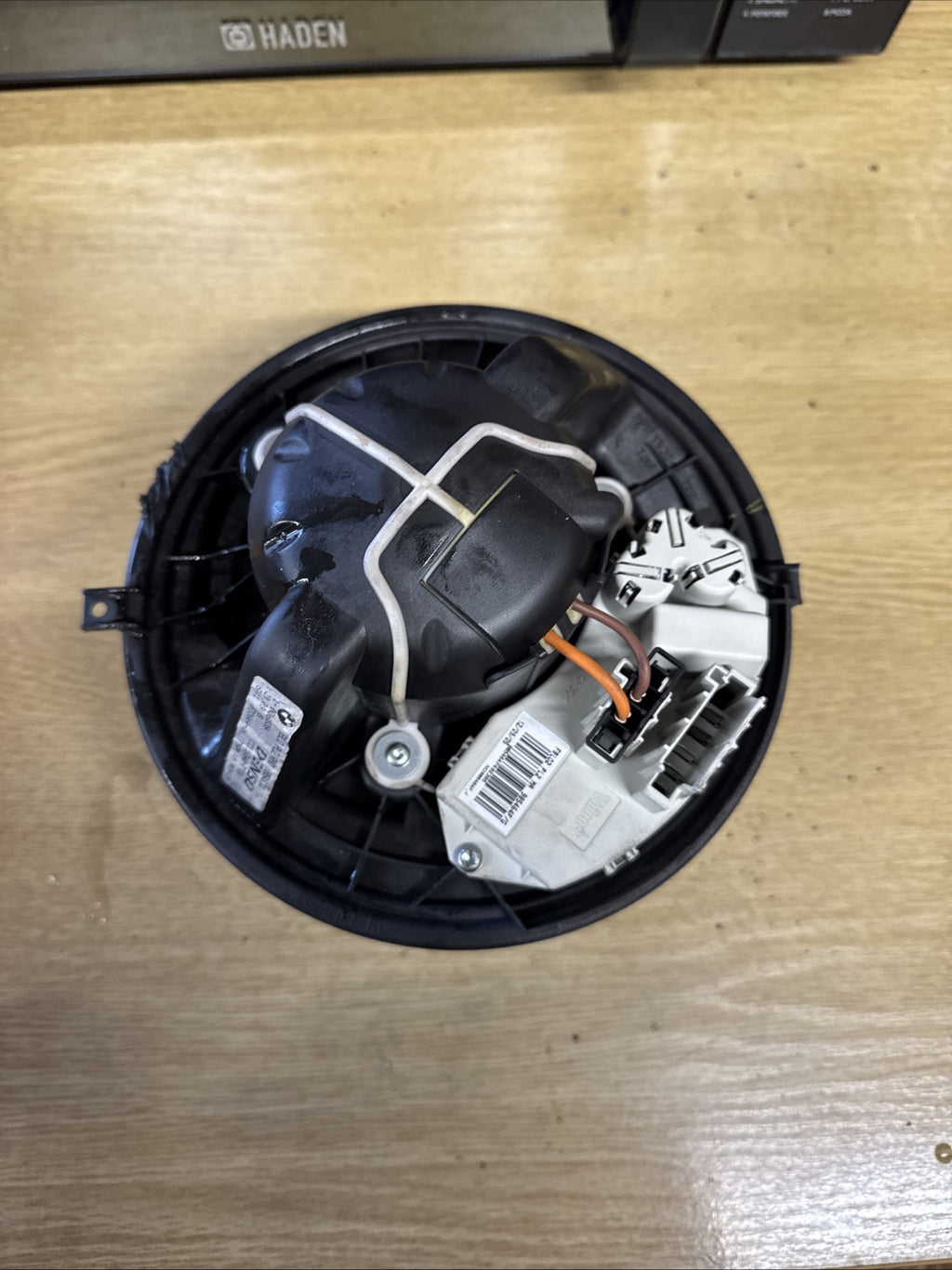 BMW 1 3 E SERIES HEATER BLOWER MOTOR 6933664 985467W