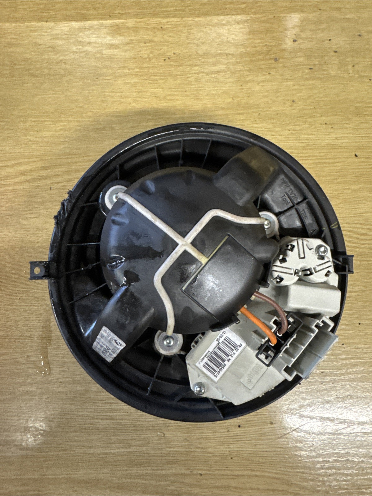 BMW 1 3 E SERIES HEATER BLOWER MOTOR 6933664 985467W